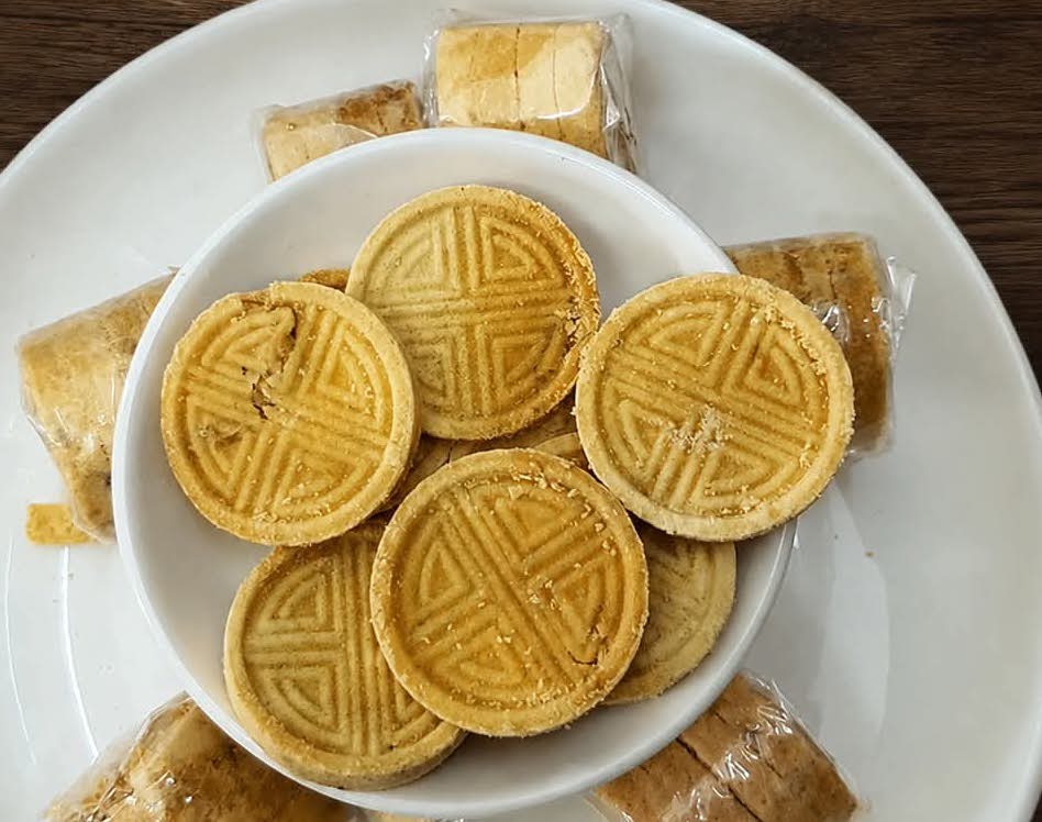 Bánh đậu xanh mặn - vị riêng phố cổ